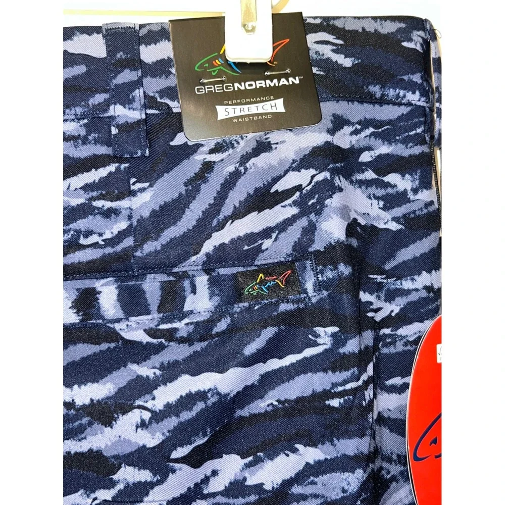 Greg Norman Mens ML75 Microlux Golf Shorts Navy Tiger Camo G7PRH330 Size 44 NWT